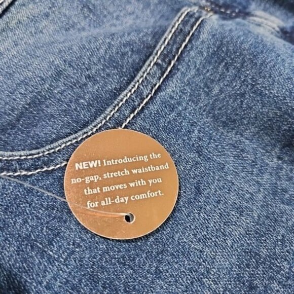 Lane Bryant Jeans 22 Girlfriend Crop Midrise Flex Magic Blue Stretch Denim NWT - Picture 16 of 16